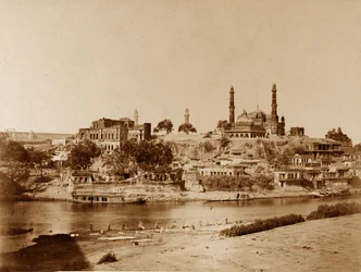 Ansicht der neuen Batterie vom Steinernen Brücke, Lucknow